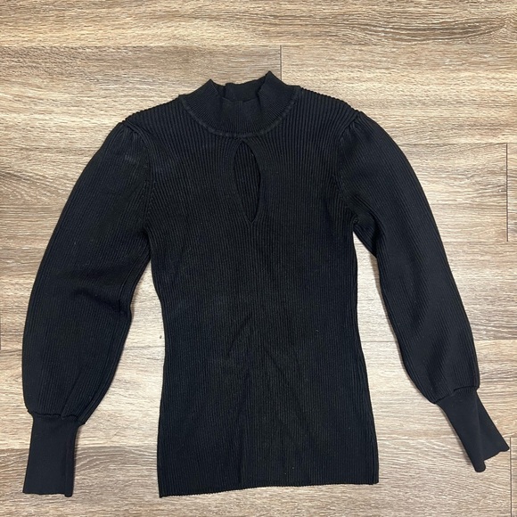 Size medium Boston Proper long sleeve black ribbed sweater with key hole. - Picture 7 of 8